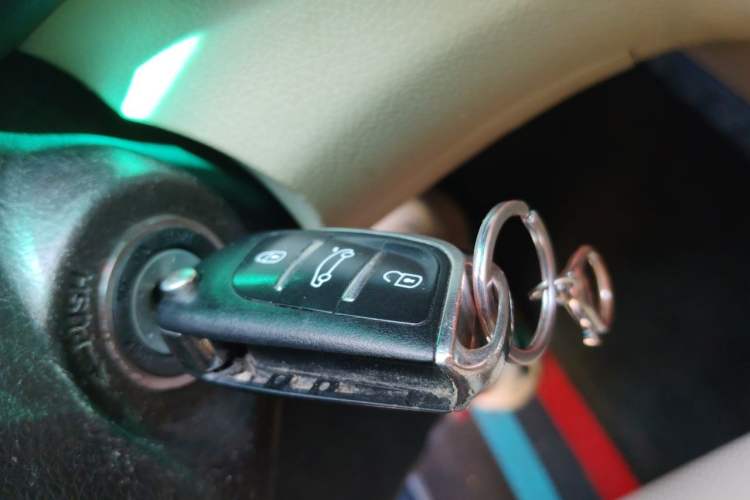 Used Toyota Highlander 2012 2.7L 2WD 5-Seater Elite Edition Vehicle Key