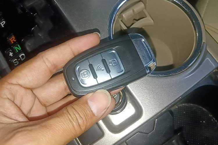 Used Toyota Highlander 2012 2.7L 2WD 5-Seater Elite Edition Vehicle Key