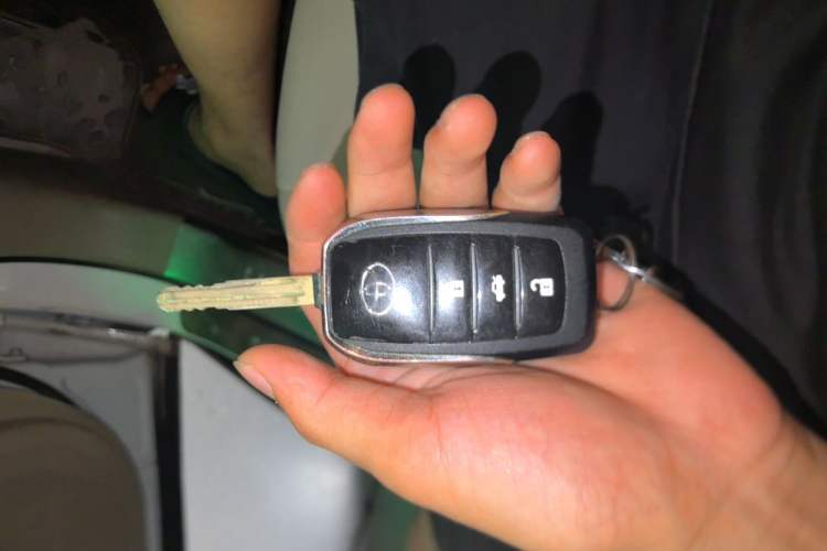 Used Toyota Highlander 2012 2.7L 2WD 5-Seater Elite Edition Vehicle Key