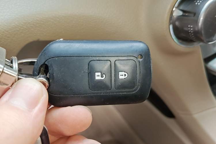 Used Toyota Highlander 2012 2.7L 2WD 5-Seater Elite Edition Vehicle Key