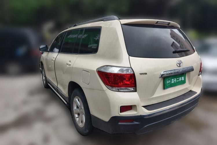 Used Toyota Highlander 2012 2.7L Two-Wheel Drive 7-Seater Elite Edition Rear Left 45 Deg