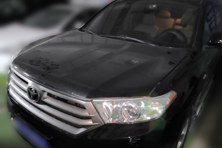 Used Toyota Highlander 2013 2.7L Two-Wheel Drive 5-Seater Purple Gold Edition Guazi used car, China used car export, Used car for sale, Used  cars, Cheapest cars for sale