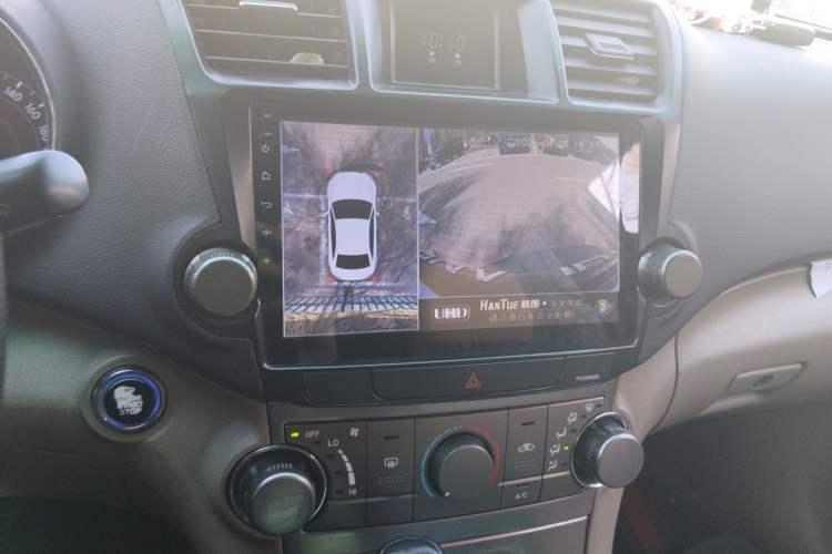 Used Toyota Highlander 2013 2.7L Two-Wheel Drive 5-Seater Purple Gold Edition Audio And AC Panel