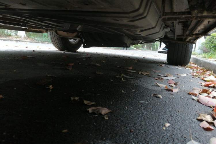 Used Toyota Highlander 2013 2.7L Two-Wheel Drive 5-Seater Purple Gold Edition Chassis Front Left