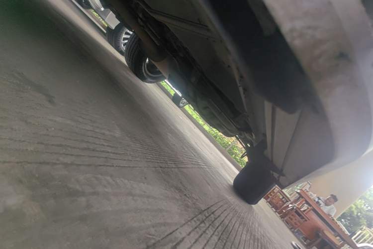 Used Toyota Highlander 2013 2.7L Two-Wheel Drive 7-Seater Zijin Edition Chassis Front Left