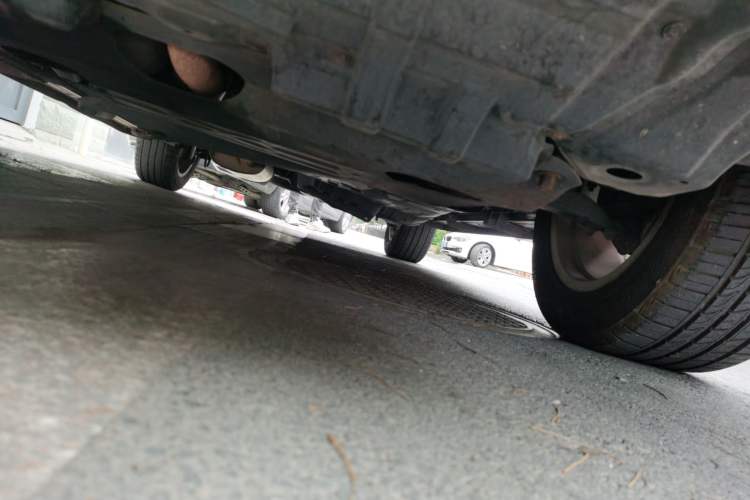 Used Toyota Highlander 2013 2.7L Two-Wheel Drive 7-Seater Zijin Edition Chassis Front Left