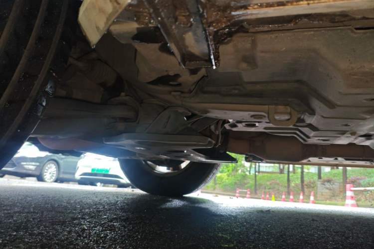 Used Toyota Highlander 2013 2.7L Two-Wheel Drive 5-Seater Purple Gold Edition Chassis Front Left
