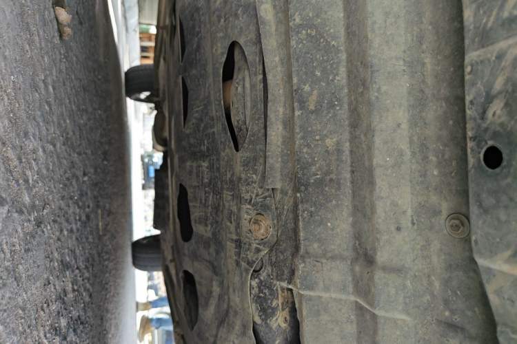 Used Toyota Highlander 2013 2.7L Two-Wheel Drive 7-Seater Zijin Edition Chassis Front