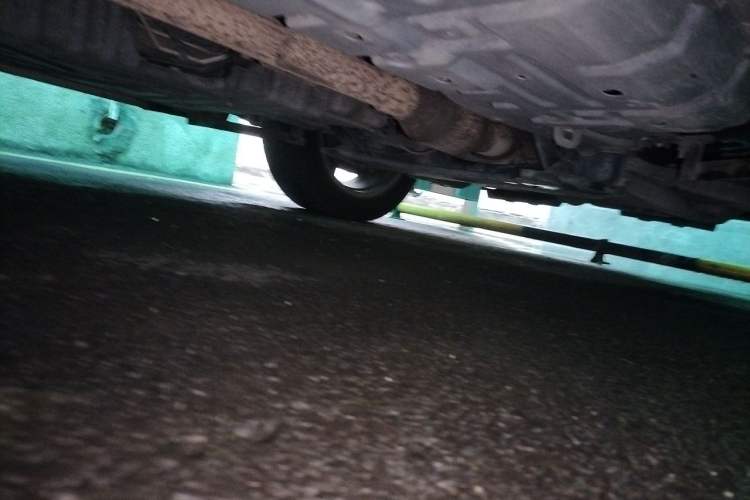 Used Toyota Highlander 2013 2.7L Two-Wheel Drive 7-Seater Zijin Edition Chassis Front Right