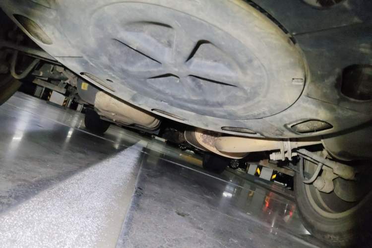 Used Toyota Highlander 2013 2.7L Two-Wheel Drive 7-Seater Zijin Edition Chassis Rear