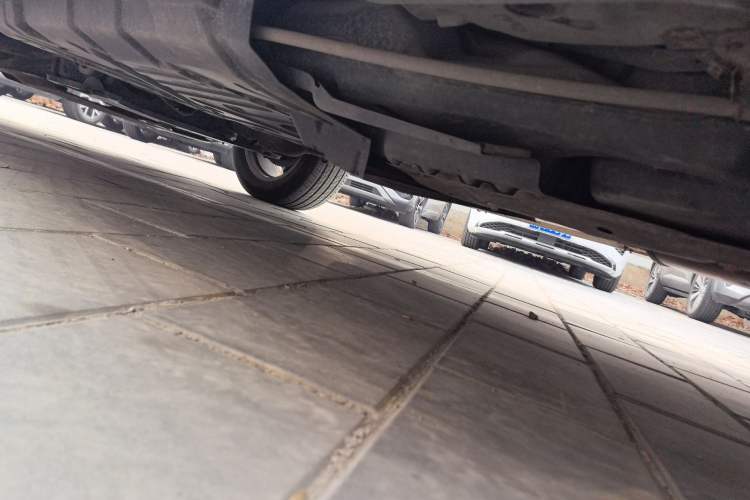 Used Toyota Highlander 2013 2.7L Two-Wheel Drive 7-Seater Zijin Edition Chassis Rear Left