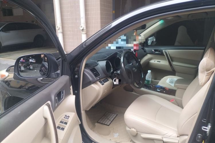 Used Toyota Highlander 2013 2.7L Two-Wheel Drive 5-Seater Purple Gold Edition Driver Seat