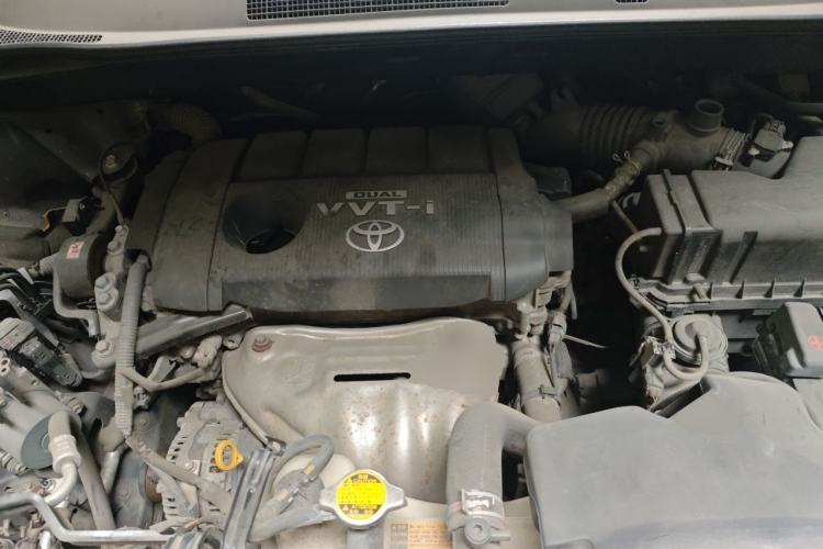 Used Toyota Highlander 2013 2.7L Two-Wheel Drive 5-Seater Purple Gold Edition Engine Bay