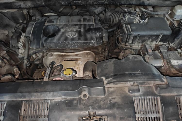 Used Toyota Highlander 2013 2.7L Two-Wheel Drive 5-Seater Purple Gold Edition Engine Bay