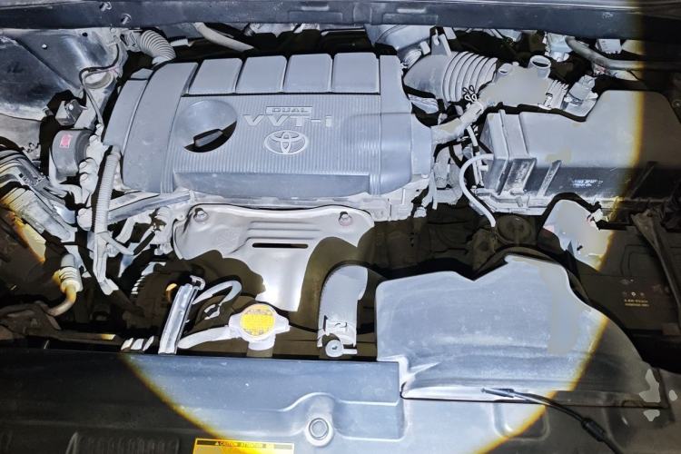 Used Toyota Highlander 2013 2.7L Two-Wheel Drive 5-Seater Purple Gold Edition Engine Bay