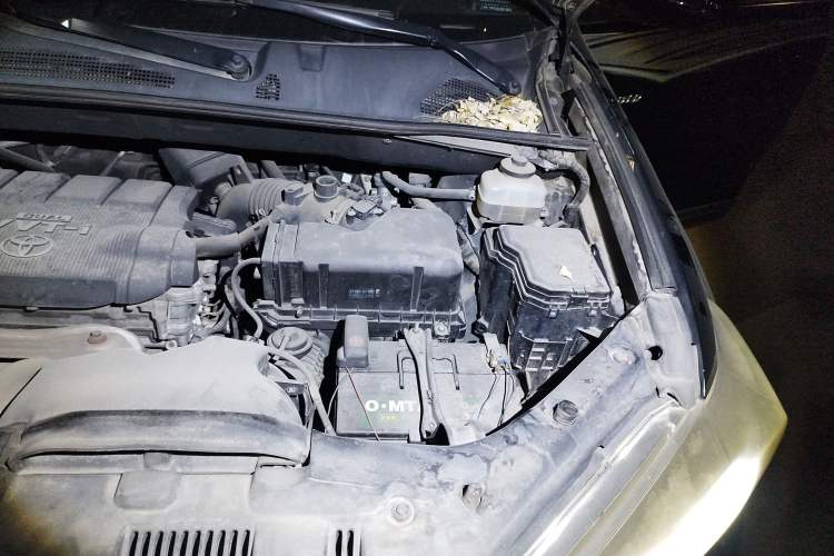 Used Toyota Highlander 2013 2.7L Two-Wheel Drive 7-Seater Zijin Edition Engine Bay Left