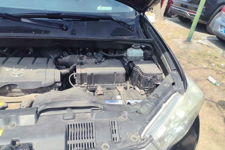 Used Toyota Highlander 2013 2.7L Two-Wheel Drive 7-Seater Zijin Edition Engine Bay Left