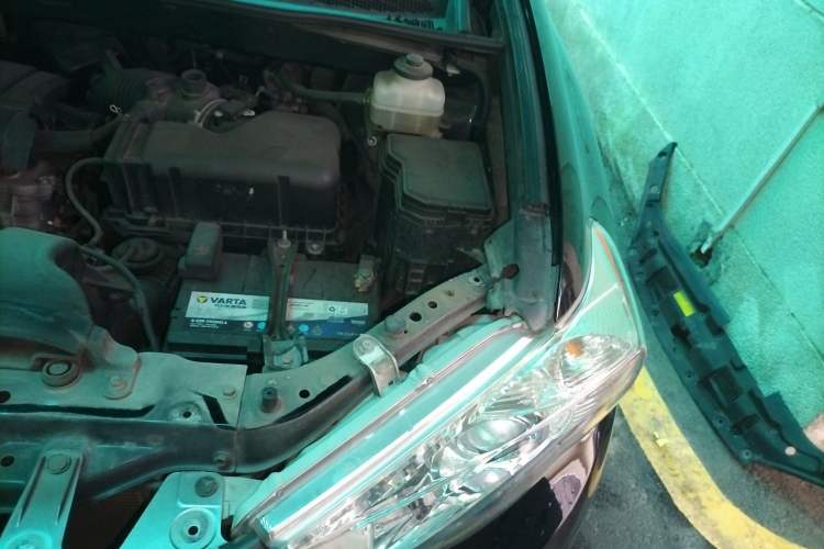 Used Toyota Highlander 2013 2.7L Two-Wheel Drive 7-Seater Zijin Edition Engine Bay Left