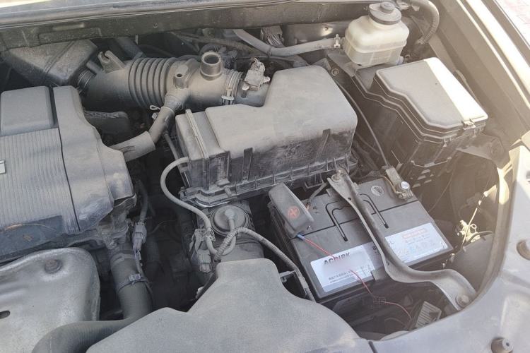 Used Toyota Highlander 2013 2.7L Two-Wheel Drive 5-Seater Purple Gold Edition Engine Bay Left