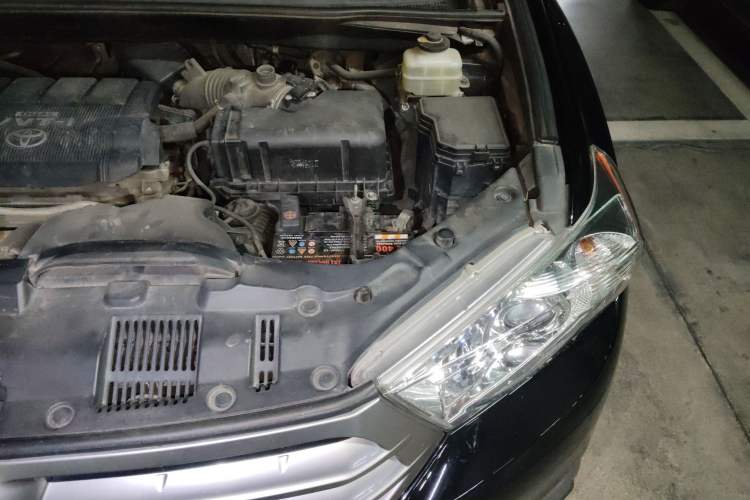 Used Toyota Highlander 2013 2.7L Two-Wheel Drive 7-Seater Zijin Edition Engine Bay Left
