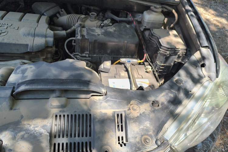 Used Toyota Highlander 2013 2.7L Two-Wheel Drive 7-Seater Zijin Edition Engine Bay Left