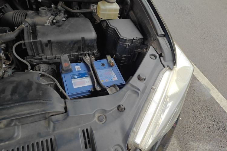 Used Toyota Highlander 2013 2.7L Two-Wheel Drive 7-Seater Zijin Edition Engine Bay Left