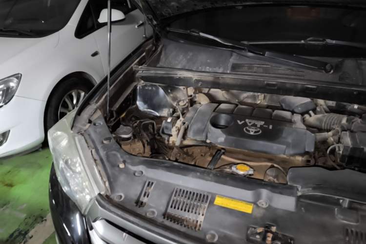 Used Toyota Highlander 2013 2.7L Two-Wheel Drive 5-Seater Purple Gold Edition Engine Bay Right