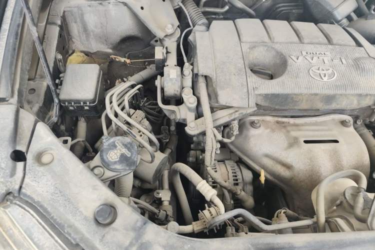 Used Toyota Highlander 2013 2.7L Two-Wheel Drive 7-Seater Zijin Edition Engine Bay Right