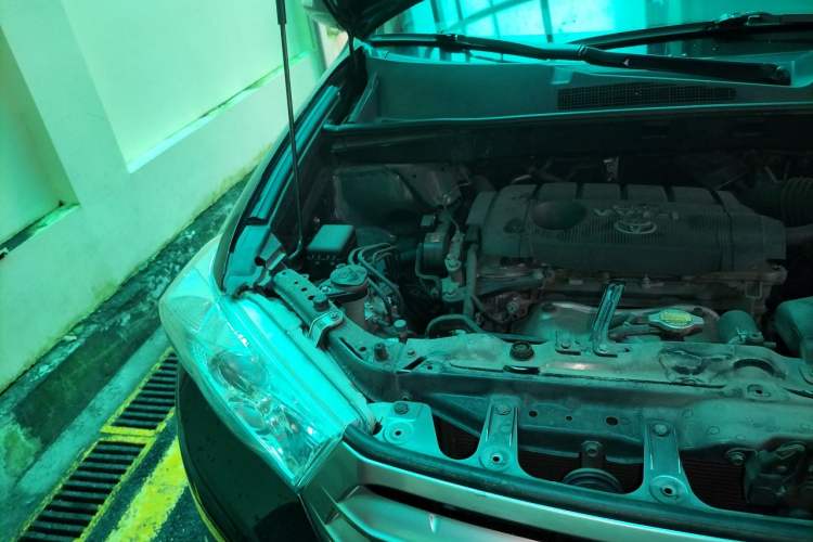 Used Toyota Highlander 2013 2.7L Two-Wheel Drive 7-Seater Zijin Edition Engine Bay Right