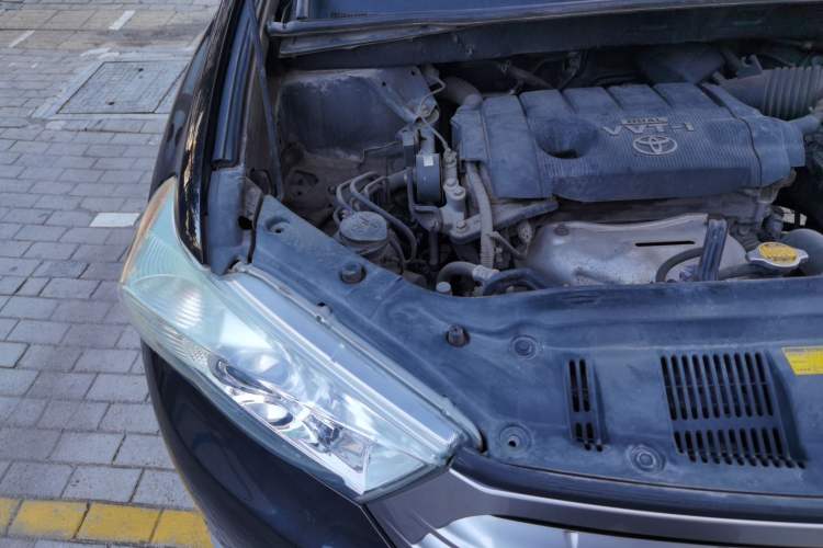 Used Toyota Highlander 2013 2.7L Two-Wheel Drive 5-Seater Purple Gold Edition Engine Bay Right