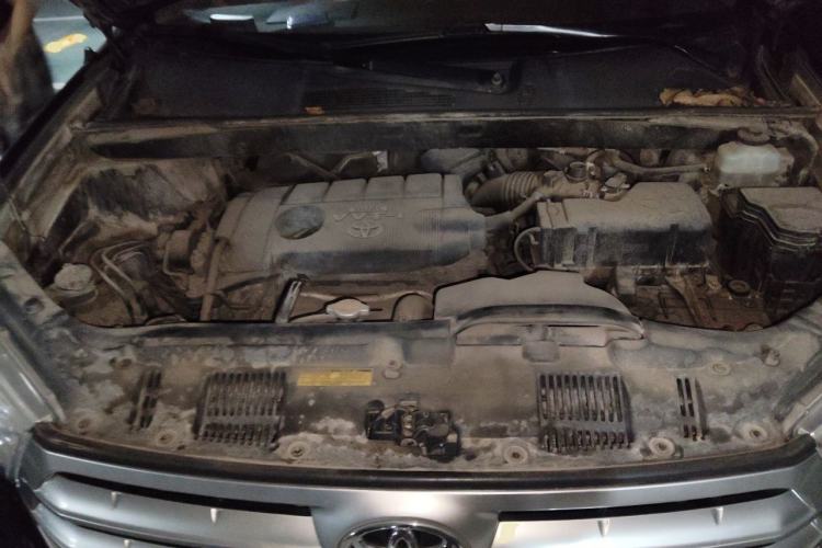 Used Toyota Highlander 2013 2.7L Two-Wheel Drive 5-Seater Purple Gold Edition Engine Bay