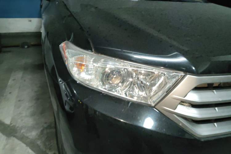 Used Toyota Highlander 2013 2.7L Two-Wheel Drive 7-Seater Zijin Edition Exterior 6