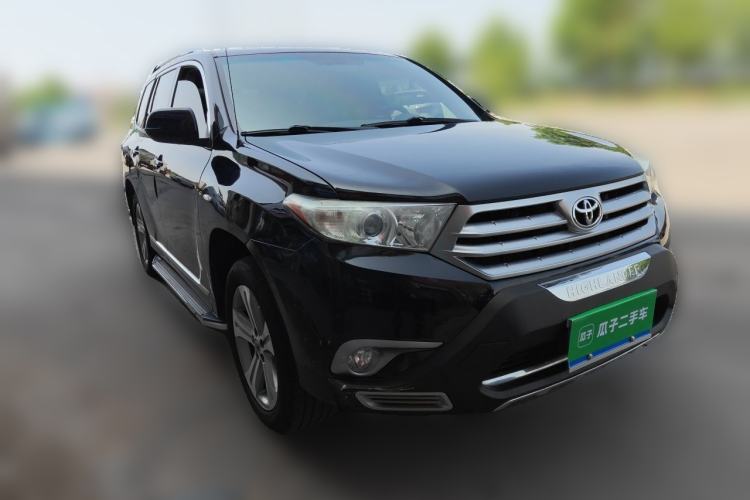 Used Toyota Highlander 2013 2.7L Two-Wheel Drive 5-Seater Purple Gold Edition Front Right 45 Deg