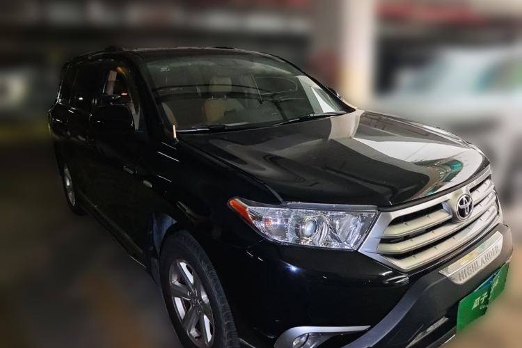 Used Toyota Highlander 2013 2.7L Two-Wheel Drive 5-Seater Purple Gold Edition Front Right 45 Deg