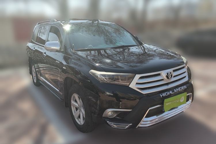 Used Toyota Highlander 2013 2.7L Two-Wheel Drive 5-Seater Purple Gold Edition Front Right 45 Deg
