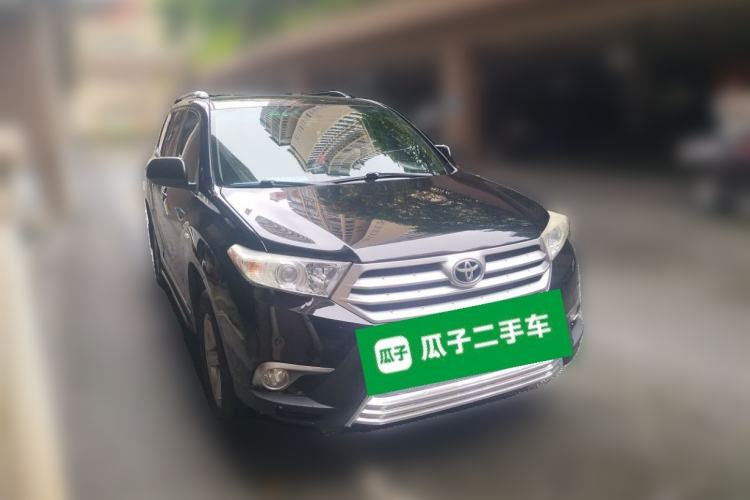 Used Toyota Highlander 2013 2.7L Two-Wheel Drive 5-Seater Purple Gold Edition Front Right 45 Deg