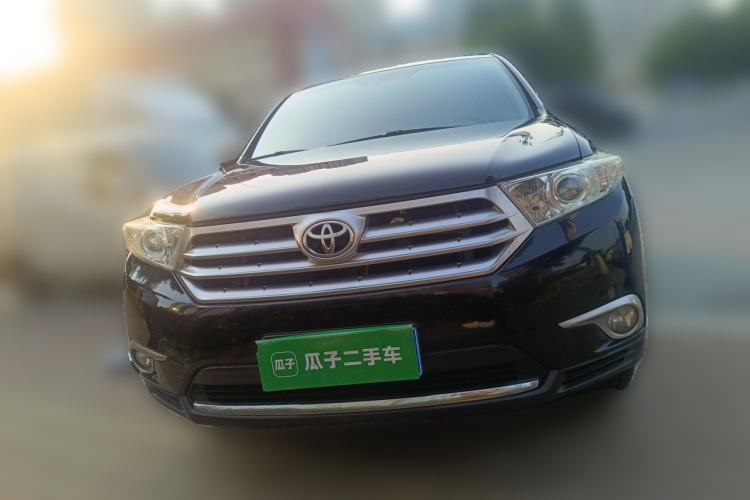 Used Toyota Highlander 2013 2.7L Two-Wheel Drive 5-Seater Purple Gold Edition Front