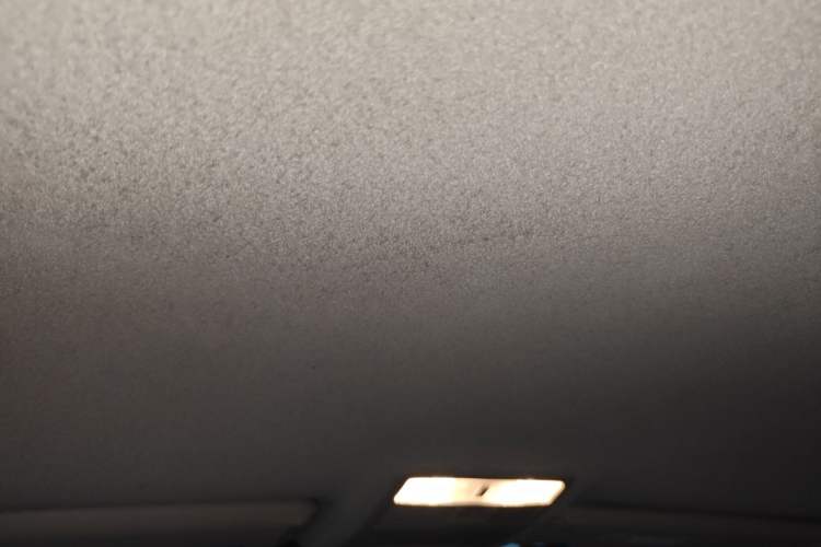 Used Toyota Highlander 2013 2.7L Two-Wheel Drive 5-Seater Purple Gold Edition Headliner