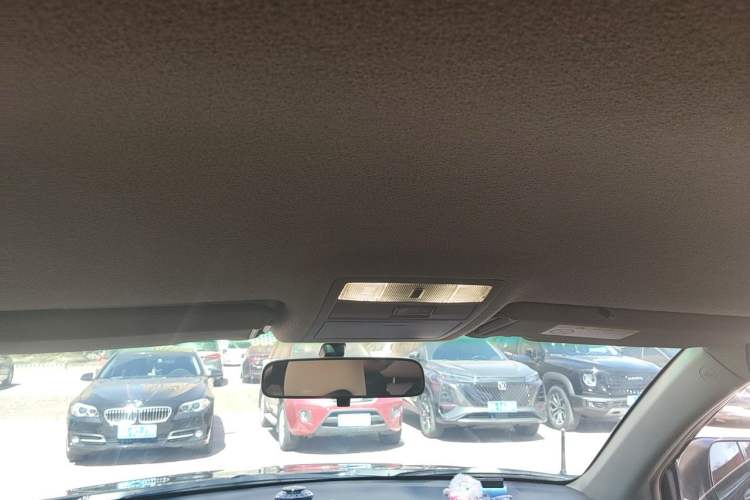 Used Toyota Highlander 2013 2.7L Two-Wheel Drive 5-Seater Purple Gold Edition Headliner