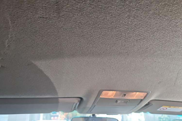 Used Toyota Highlander 2013 2.7L Two-Wheel Drive 5-Seater Purple Gold Edition Headliner