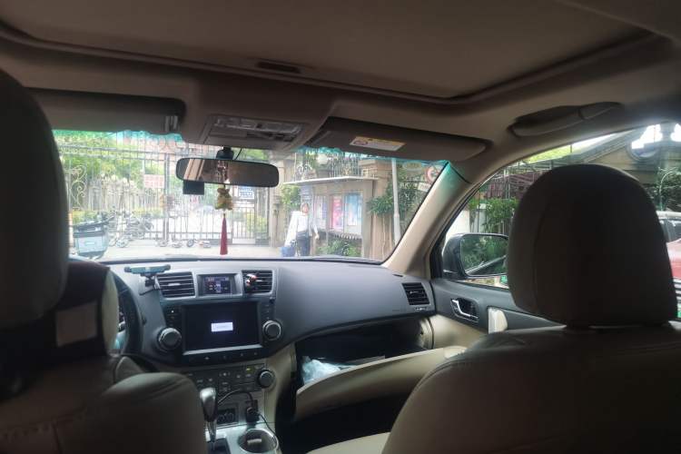 Used Toyota Highlander 2013 2.7L Two-Wheel Drive 7-Seater Zijin Edition Headliner