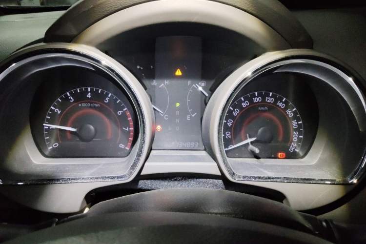 Used Toyota Highlander 2013 2.7L Two-Wheel Drive 7-Seater Zijin Edition Instrument Cluster