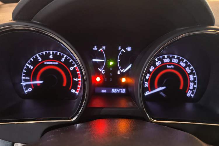 Used Toyota Highlander 2013 2.7L Two-Wheel Drive 5-Seater Purple Gold Edition Instrument Cluster
