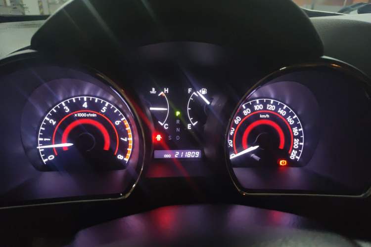 Used Toyota Highlander 2013 2.7L Two-Wheel Drive 5-Seater Purple Gold Edition Instrument Cluster