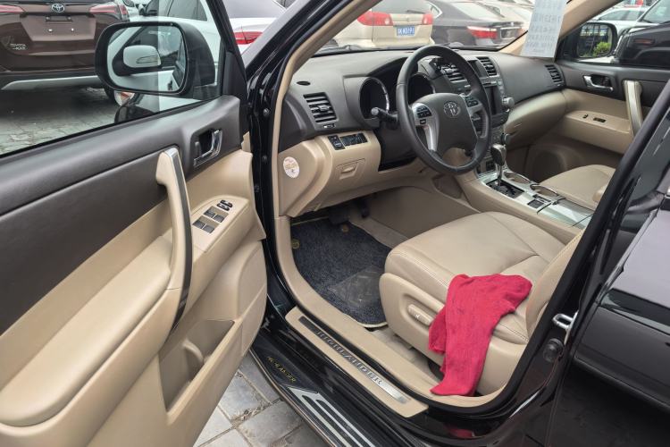 Used Toyota Highlander 2013 2.7L Two-Wheel Drive 7-Seater Zijin Edition Left Front Seat