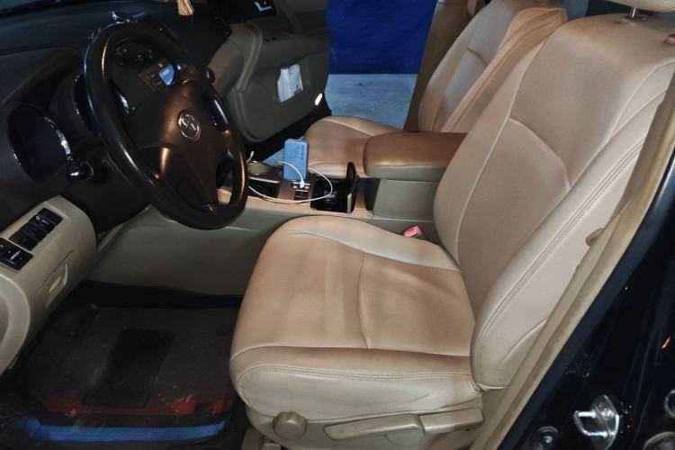 Used Toyota Highlander 2013 2.7L Two-Wheel Drive 5-Seater Purple Gold Edition Left Front Seat
