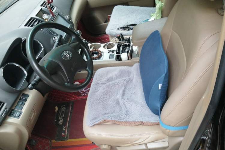 Used Toyota Highlander 2013 2.7L Two-Wheel Drive 5-Seater Purple Gold Edition Left Front Seat