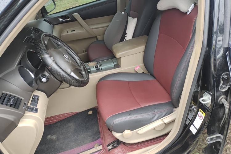 Used Toyota Highlander 2013 2.7L Two-Wheel Drive 5-Seater Purple Gold Edition Left Front Seat