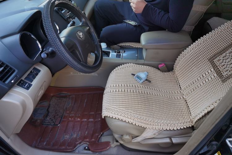 Used Toyota Highlander 2013 2.7L Two-Wheel Drive 5-Seater Purple Gold Edition Left Front Seat