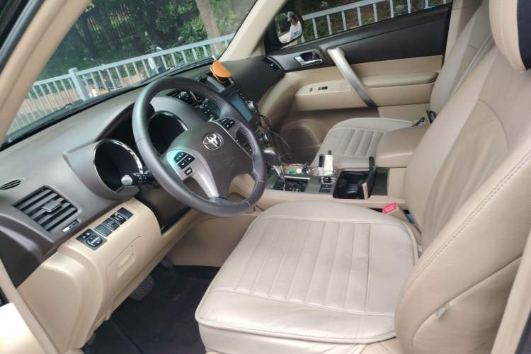 Used Toyota Highlander 2013 2.7L Two-Wheel Drive 7-Seater Zijin Edition Left Front Seat